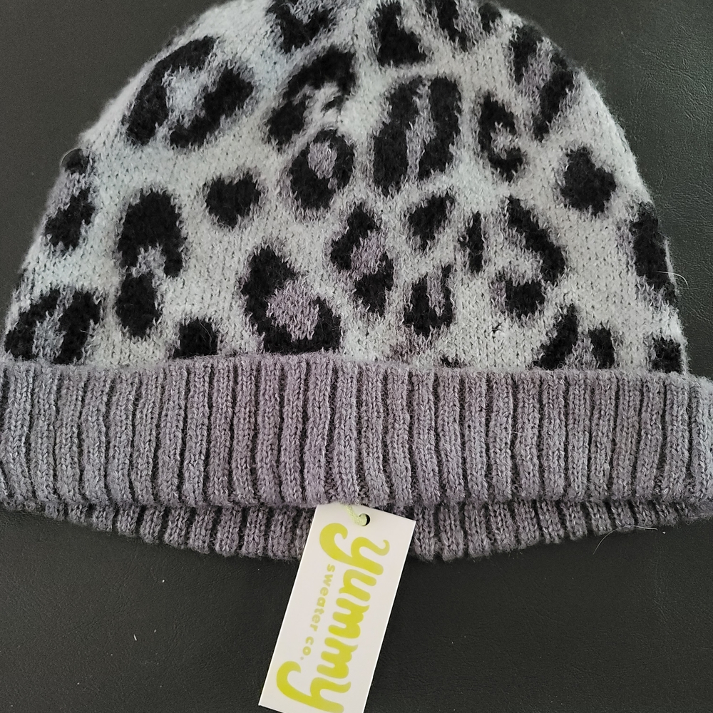 Leopard Print Beanie - Gray and Black